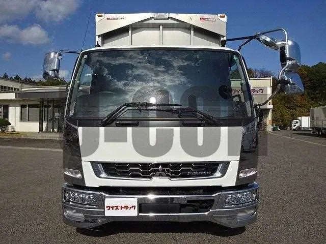 Mitsubishi Fuso Fighter 2024 — миниатюра 2