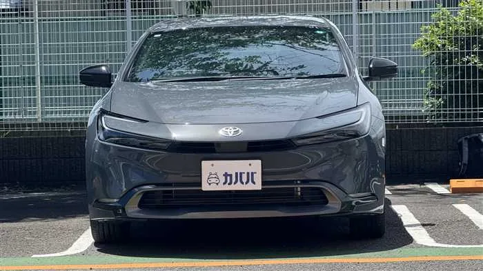 Toyota Prius Z 2024 — миниатюра 2