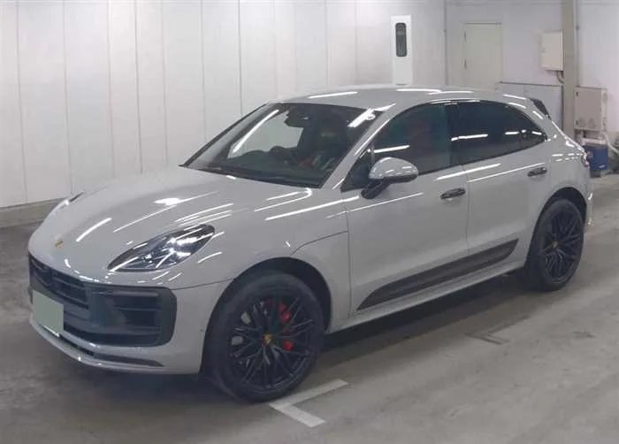 Porsche Macan GTS 4WD 2023 — миниатюра 2