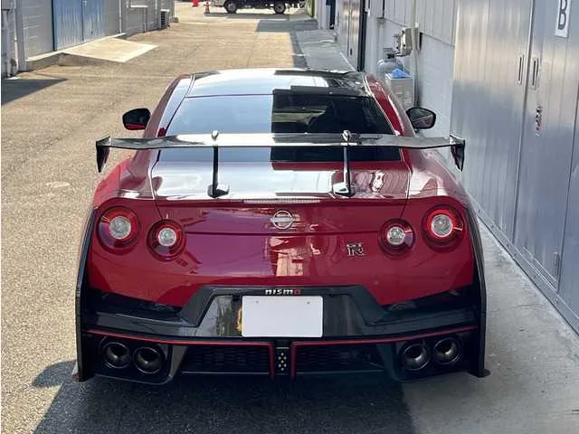 Nissan Nissan GT-R 2023 — миниатюра 3