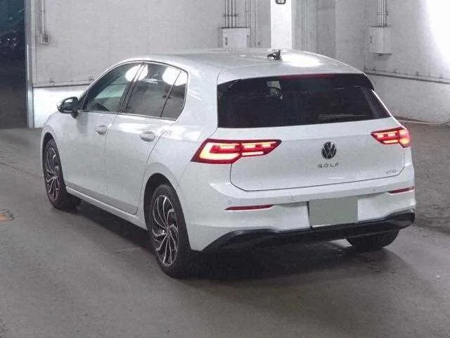Volkswagen Golf 2024 — миниатюра 2