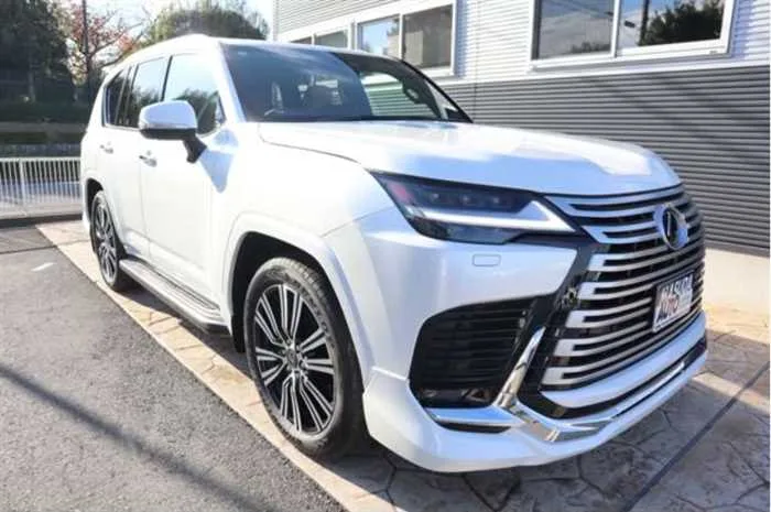 Lexus LX LX600 MODELISTA, MARK LEVINSON, REAR ENTERTAINMENT 2025 — фото 1, купить с доставкой в Москву