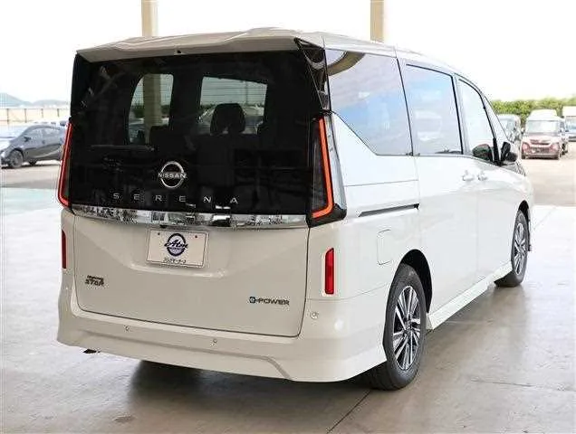 Nissan Serena e-POWER Highway Star V 2025 — миниатюра 3