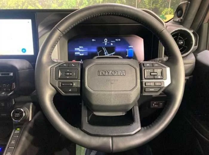 Toyota Land Cruiser 250 VX DIESEL 2024 — миниатюра 3