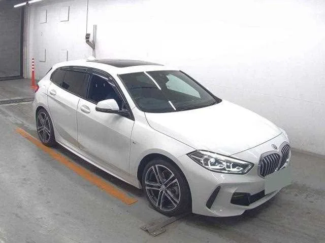 BMW 1 Series 2022 — миниатюра 5