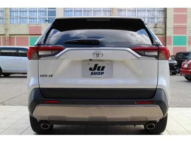 Toyota RAV4 2023 — миниатюра 2