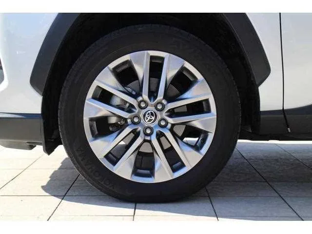 Toyota RAV4 2023 — миниатюра 4