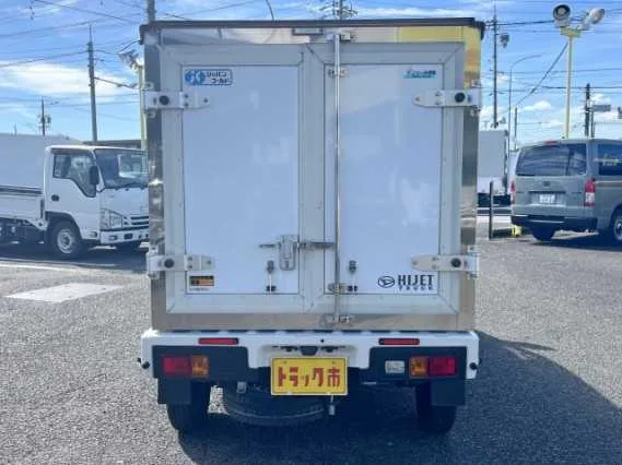 Daihatsu Hijet Truck 2023 — миниатюра 5