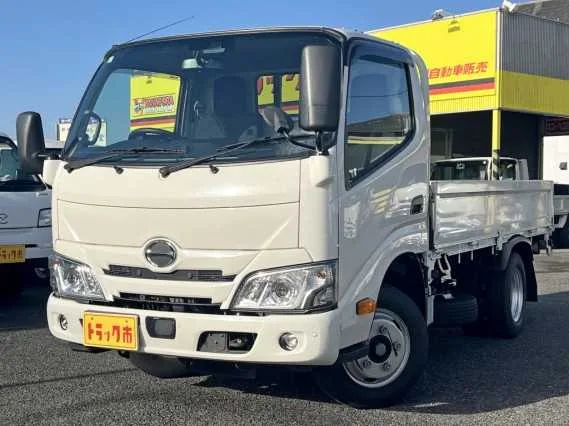 Hino Dutro 2023 — фото 1, купить с доставкой в Москву