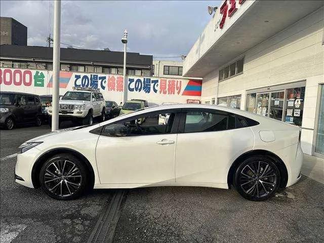 Toyota Prius 2023 — миниатюра 5