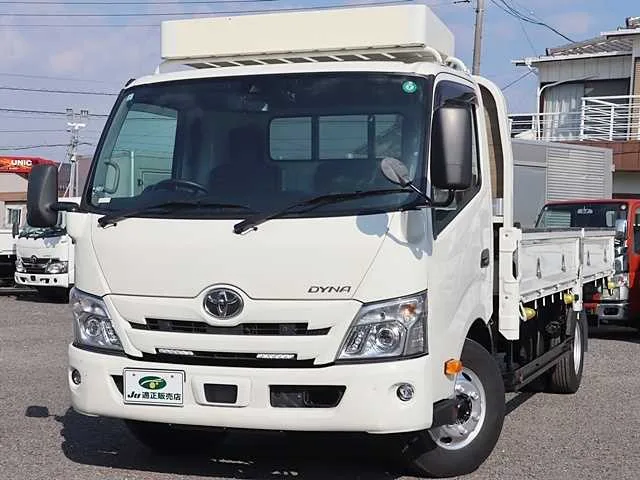 Toyota Dyna Truck 2022 — фото 1, купить с доставкой в Москву