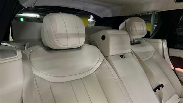 Land Rover Range Rover D300 2023 — миниатюра 3
