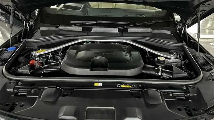 Land Rover Range Rover D300 2023 — миниатюра 4