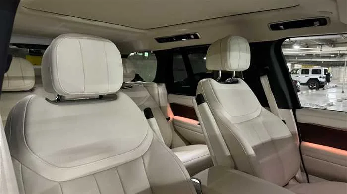 Land Rover Range Rover D300 2023 — миниатюра 5