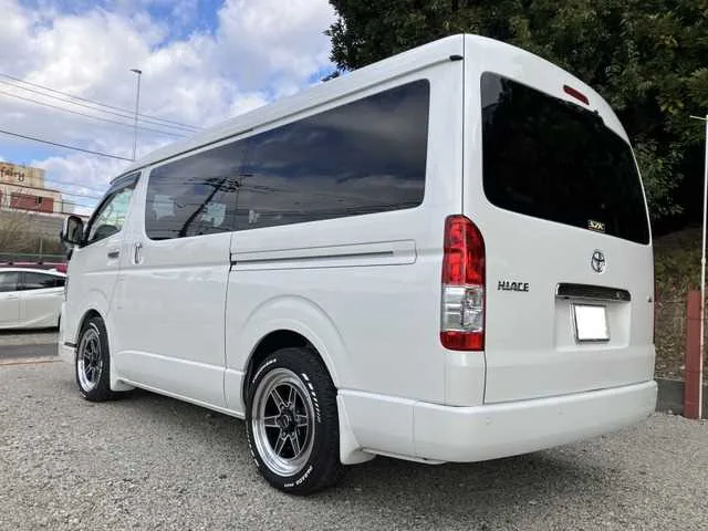 Toyota Hiace Wagon 2024 — миниатюра 2
