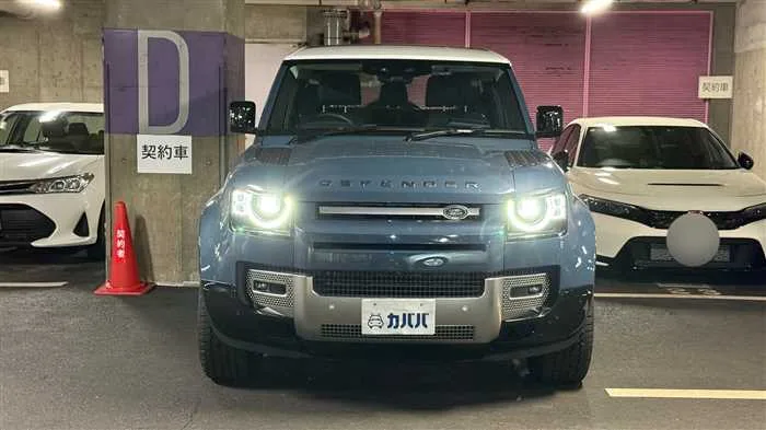 Land Rover Defender 90 SE P300 2023 — миниатюра 2