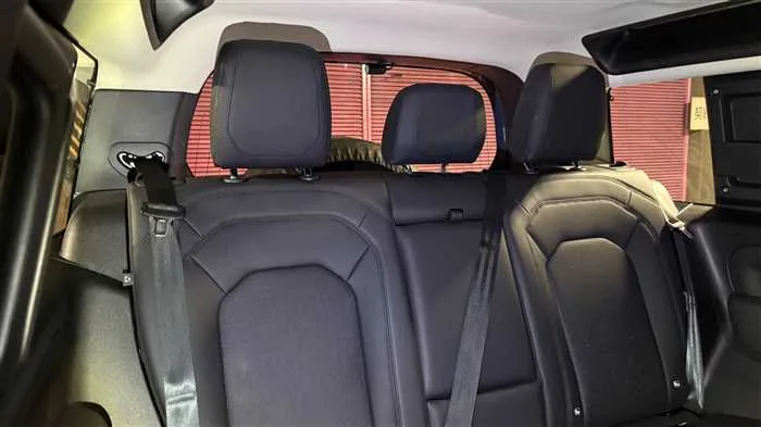 Land Rover Defender 90 SE P300 2023 — миниатюра 5