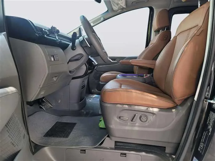 Hyundai Grand Starex 2023 — миниатюра 4