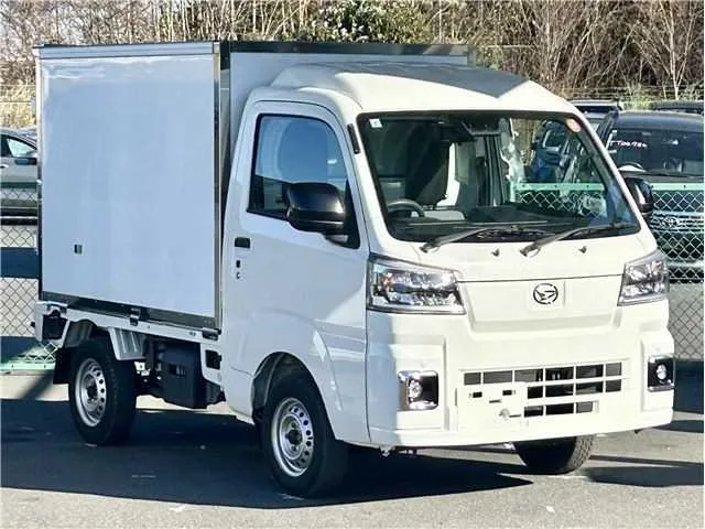 Daihatsu Hijet Truck -22 2022 — фото 1, купить с доставкой в Москву