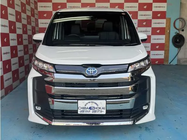 Toyota Noah 2025 — миниатюра 2