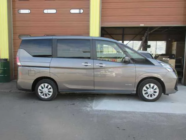 Nissan Serena 2022 — миниатюра 5