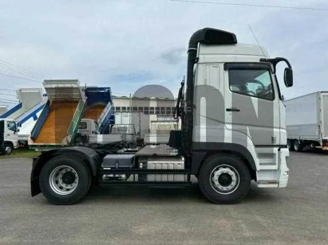 Mitsubishi Fuso Super Great 2024 — миниатюра 3