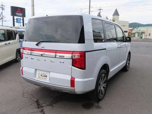 Mitsubishi Delica D5 2025 — миниатюра 2
