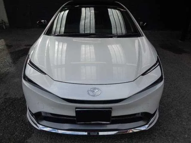 Toyota Prius 2023 — миниатюра 3