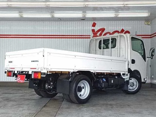 Mazda Titan 2025 — миниатюра 2
