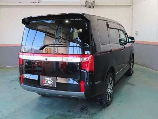 Mitsubishi Delica D:5 2022 — миниатюра 2