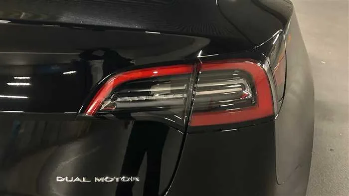 Tesla Motors Others AWD 2022 — миниатюра 4