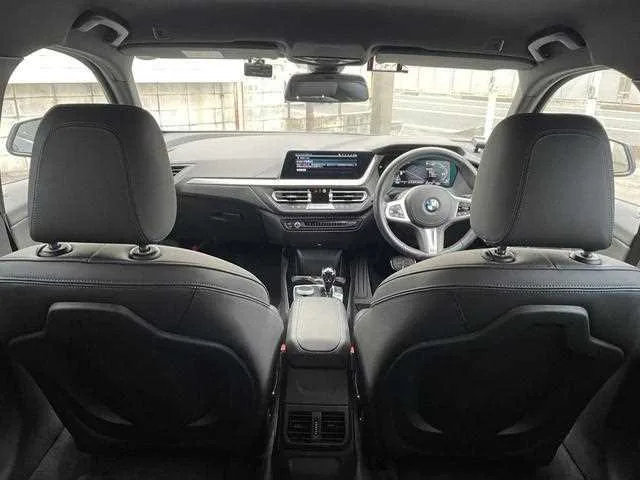 BMW 1 Series 2022 — миниатюра 3