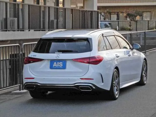 Mercedes-Benz C-Class 2023 — миниатюра 2