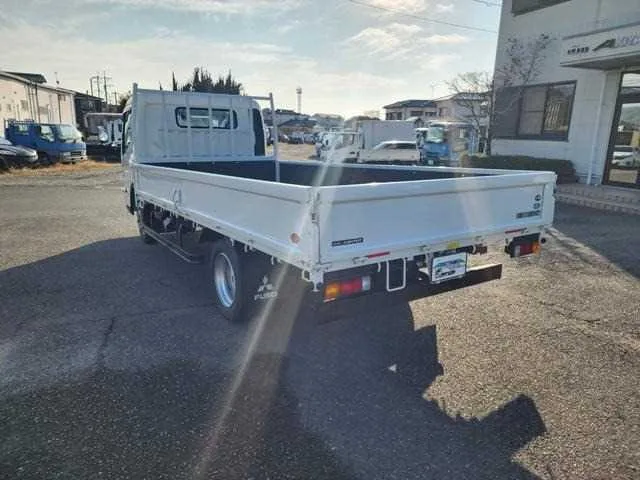 Mitsubishi Canter 2023 — миниатюра 3