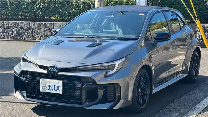 Toyota Corolla Sedan RZ 2025 — фото 1, купить с доставкой в Москву