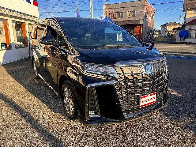 Toyota Alphard 2022 — миниатюра 3