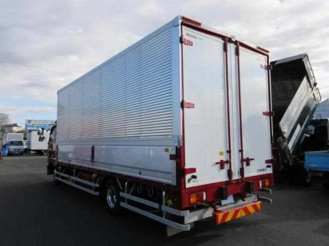 Mitsubishi Fuso Fighter 2024 — миниатюра 3