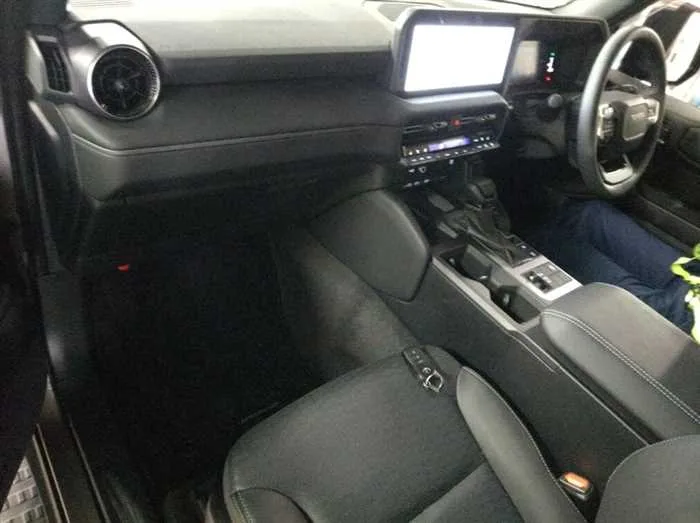 Toyota Land Cruiser Prado 250 VX SUNROOF 7-SEATS 2025 — миниатюра 5