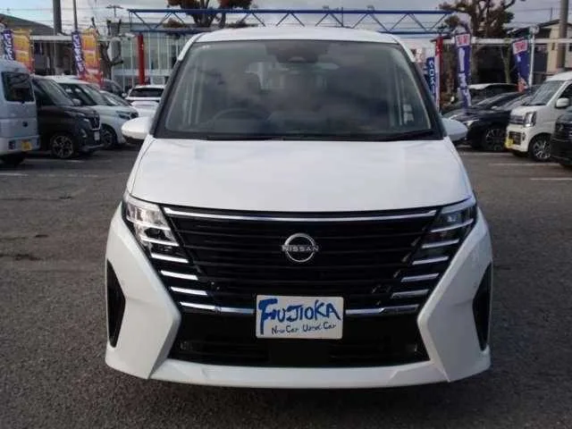Nissan Serena 2025 — миниатюра 4