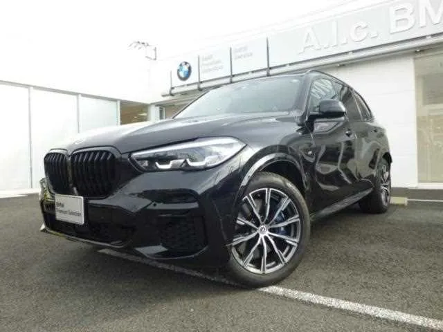 BMW X5 2022 — фото 1, купить с доставкой в Москву