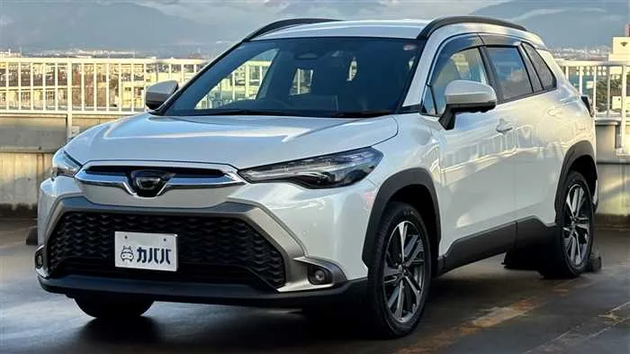 Toyota CorollaCross Z E-Four 2024 — фото 1, купить с доставкой в Москву