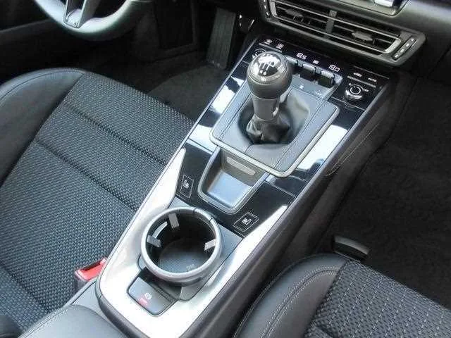 Porsche 911 2024 — миниатюра 3
