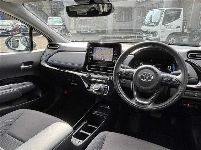 Toyota AQUA 2024 — миниатюра 2
