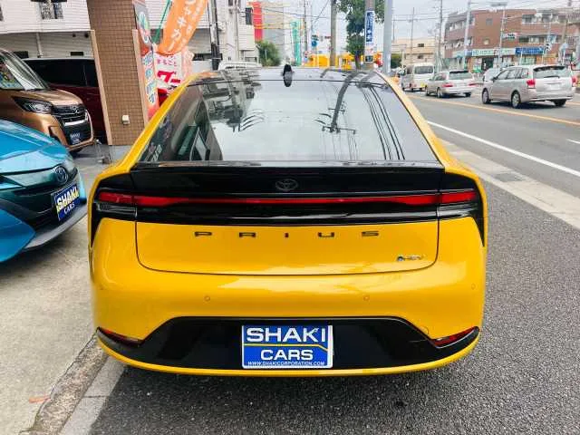 Toyota Prius 2023 — миниатюра 2