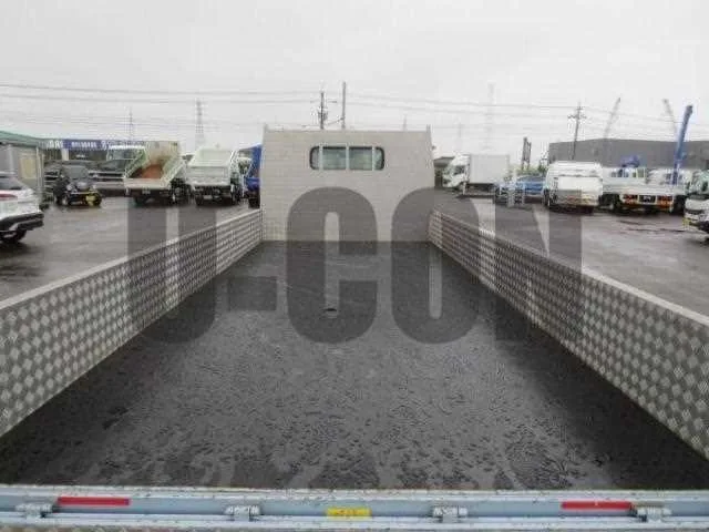 Mitsubishi Fuso Canter 2023 — миниатюра 4