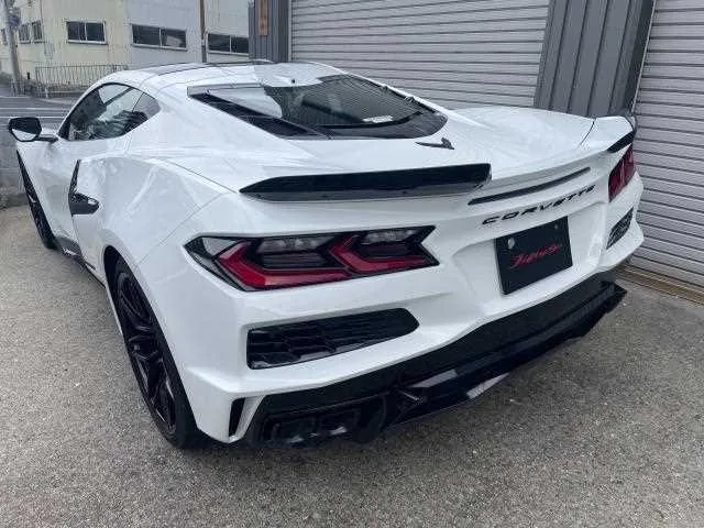 Chevrolet Corvette 2024 — миниатюра 2