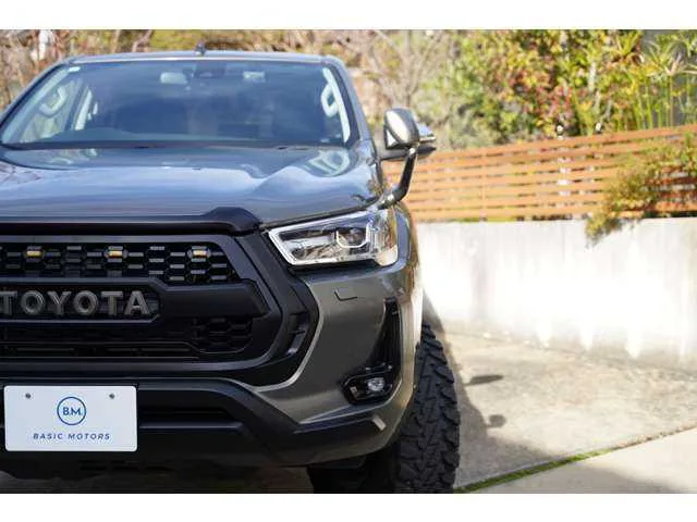 Toyota Hilux 2023 — миниатюра 4