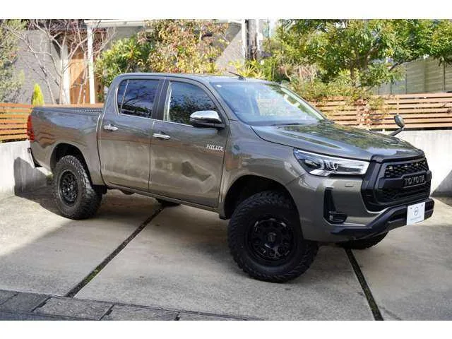 Toyota Hilux 2023 — миниатюра 5