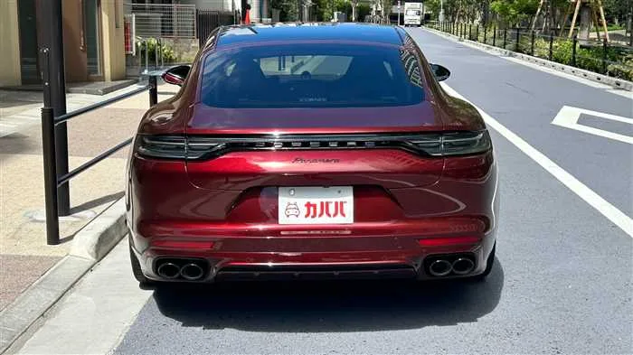 Porsche Panamera 2022 — миниатюра 3