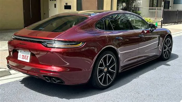 Porsche Panamera 2022 — миниатюра 5